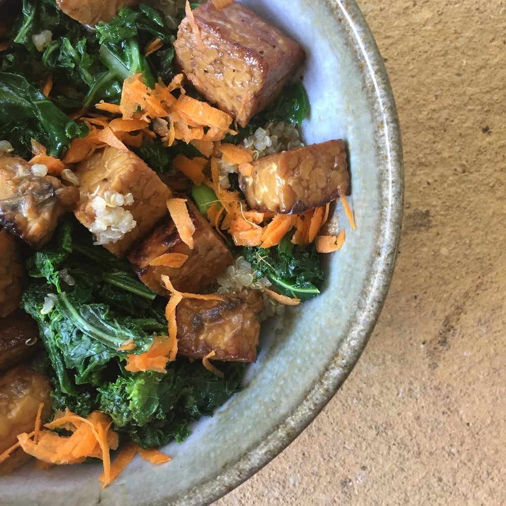 Orange Baked Tempeh with Quinoa and Kale