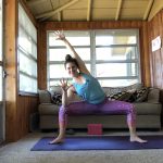 5 yoga poses in 5 minutes